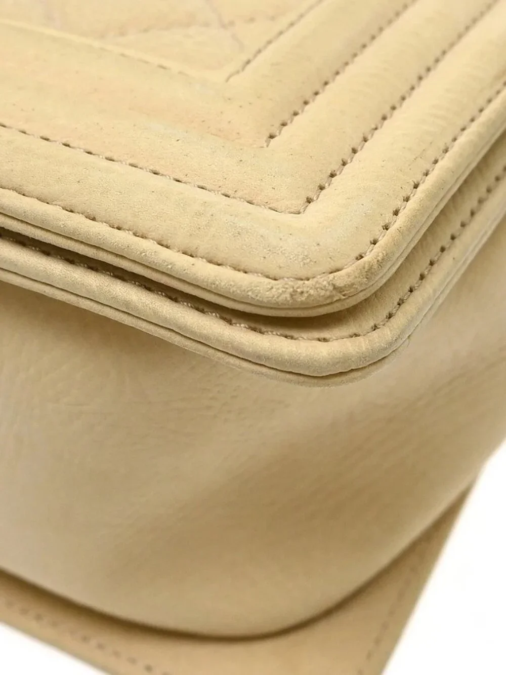 Boy Chanel Beige Calfskin Medium Chain Shoulder Bag KQ01741